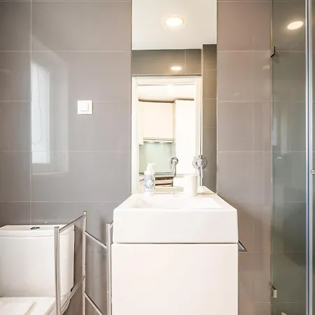 Lejlighed Guestready - Modern And Cosy